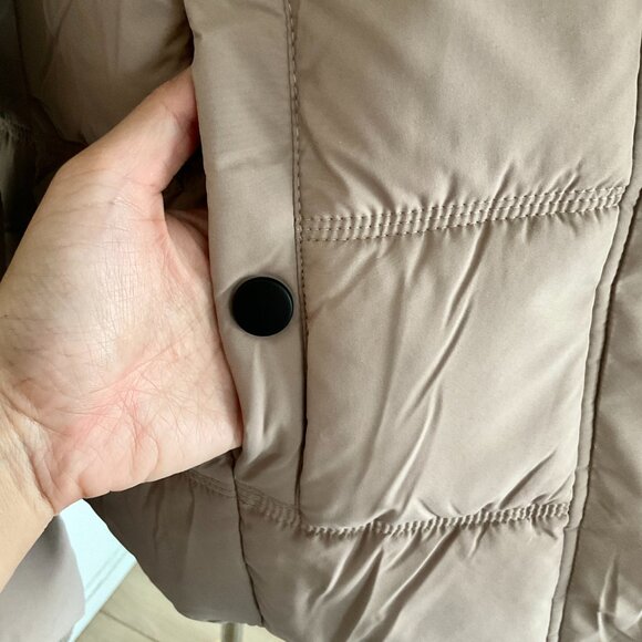 Oelise Women's Fur-Trim Hooded Puffer Coat in Khaki / Taupe Size Small - Picture 8 of 16
